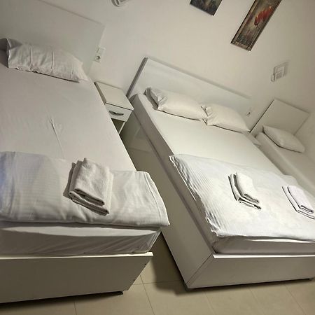 トゥズラ Pansion Kipovi Bed & Breakfast エクステリア 写真