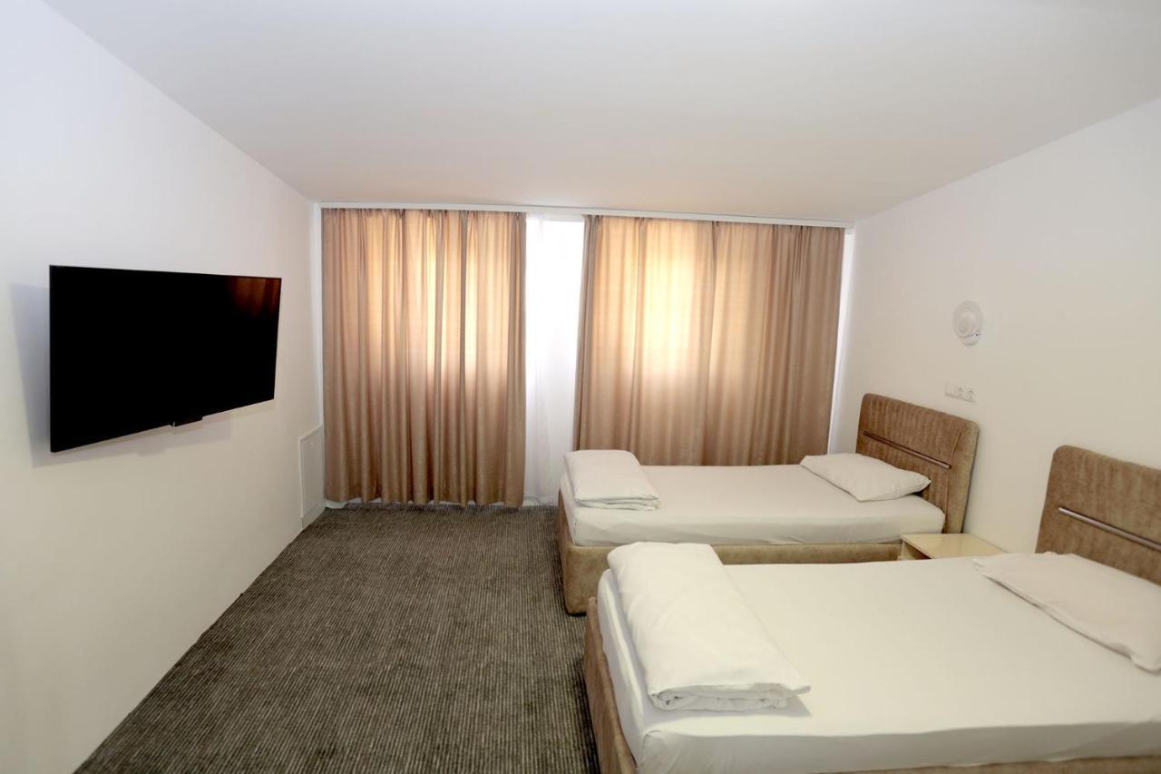 トゥズラ Pansion Kipovi Bed & Breakfast エクステリア 写真