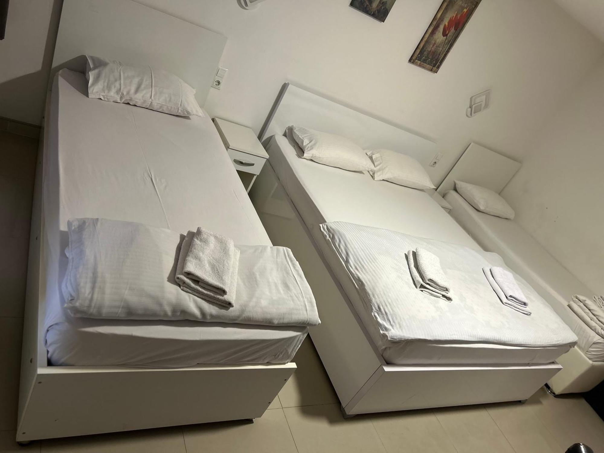 トゥズラ Pansion Kipovi Bed & Breakfast エクステリア 写真