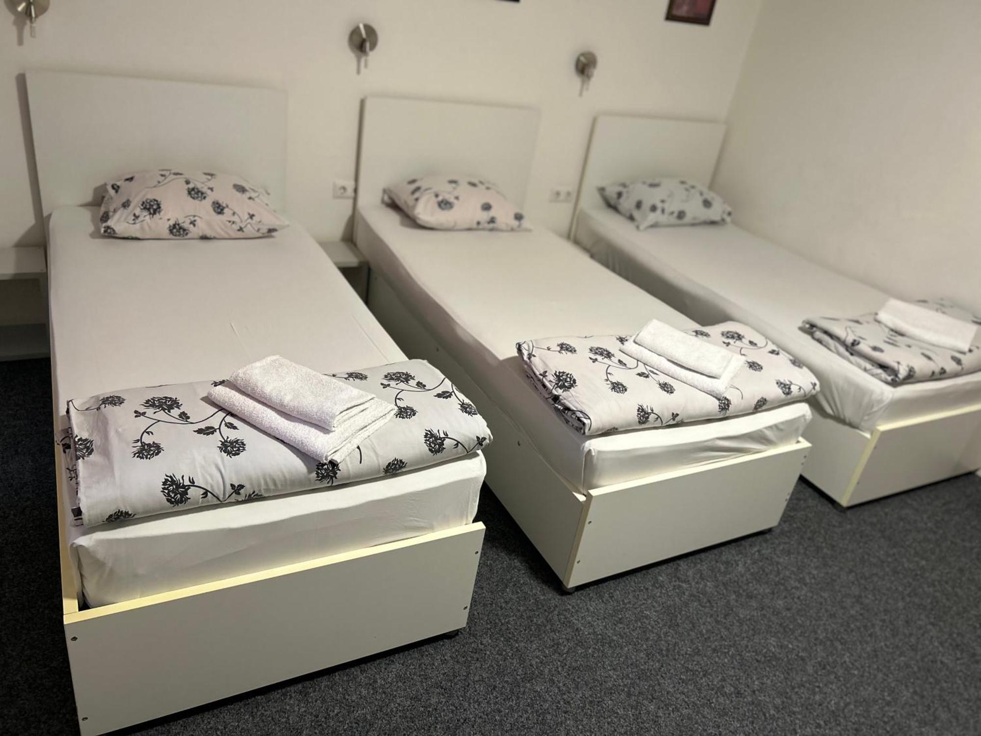 トゥズラ Pansion Kipovi Bed & Breakfast エクステリア 写真