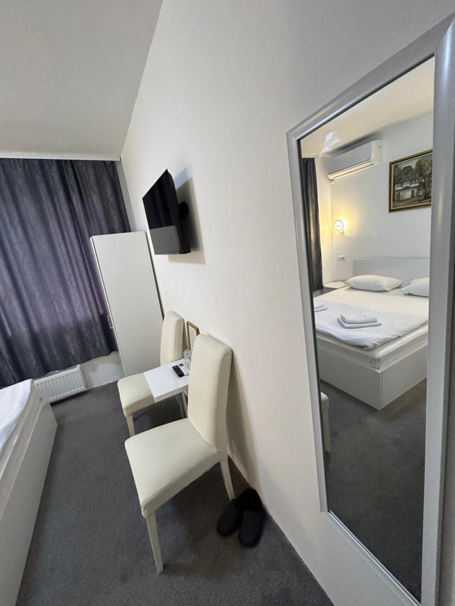 トゥズラ Pansion Kipovi Bed & Breakfast エクステリア 写真