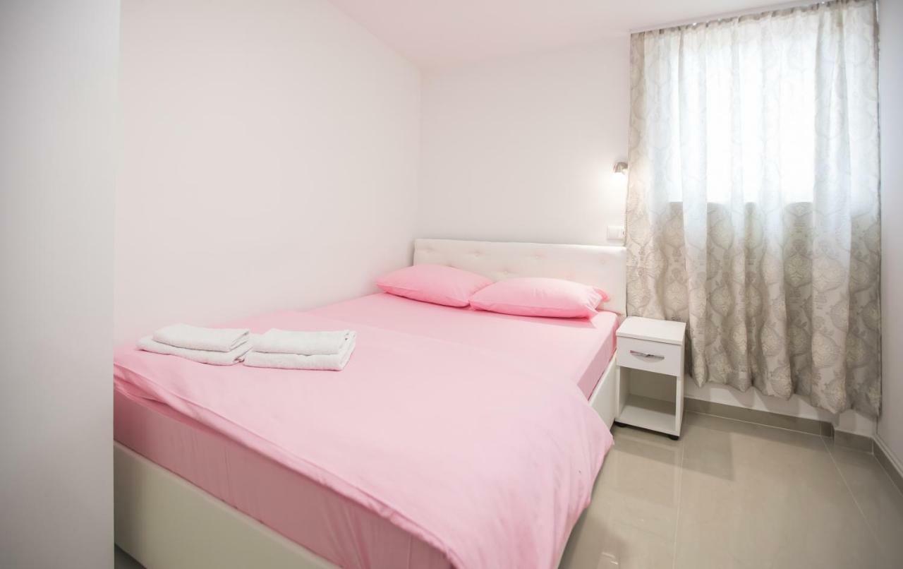 トゥズラ Pansion Kipovi Bed & Breakfast エクステリア 写真